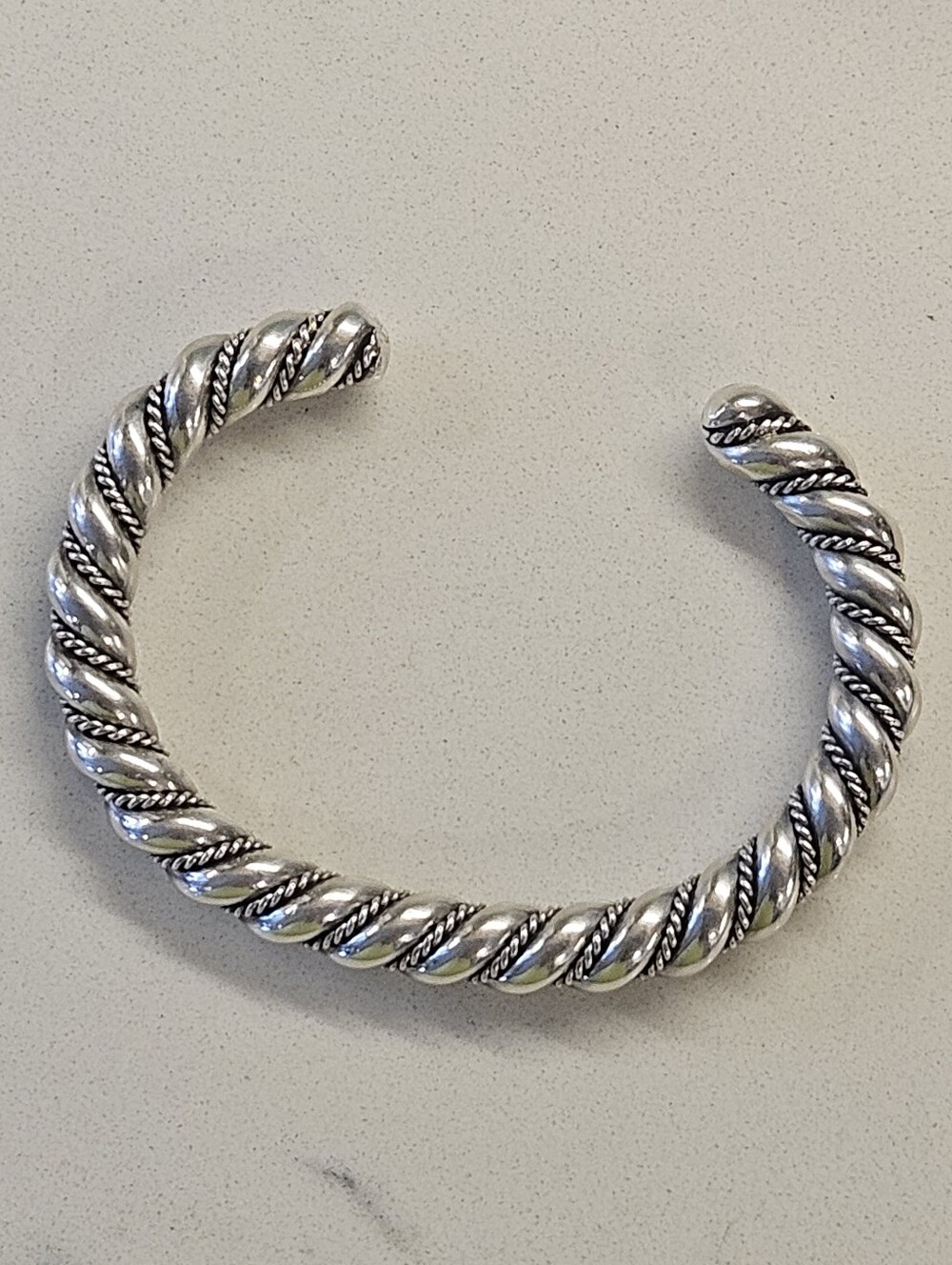 Vintage 54.75g Navajo 7.9mm Sterling Silver Braided Rope Cuff Bracelet 6.25"